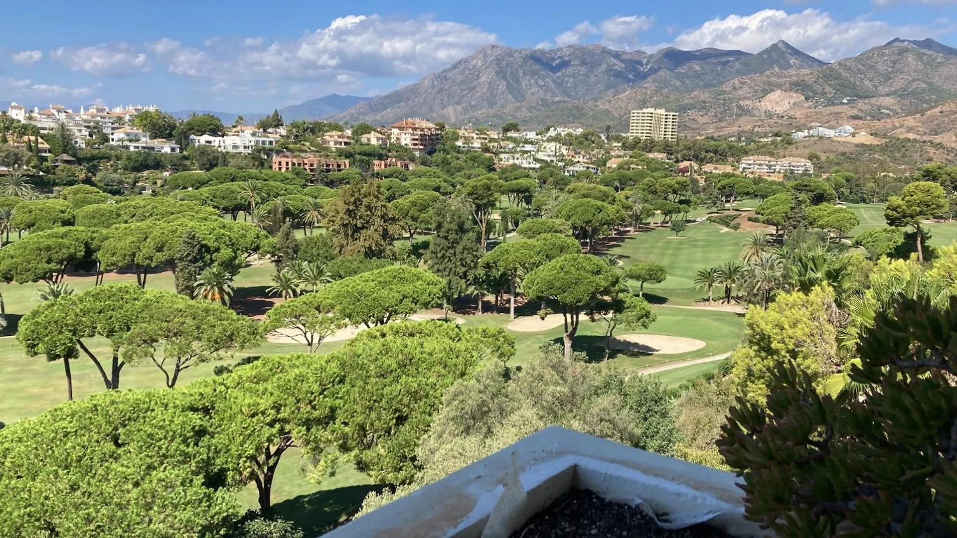 Suite F Up, Rio Real, Marbella 0*,  Spanien